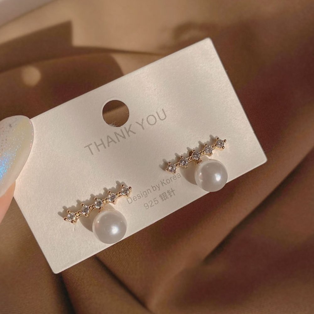 Bar Earrings with Pearl